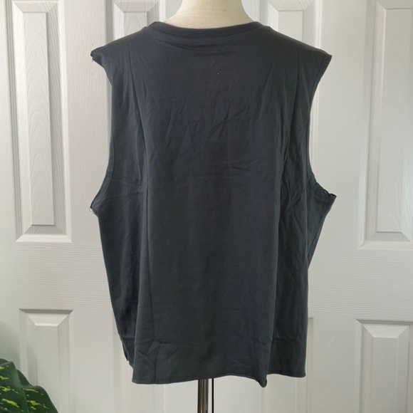 Doe. - Women’s Graphic Tank Top Size 1X - Picture 6 of 12
